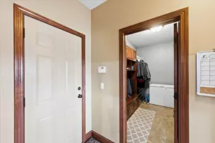 10827 Jersey Dr N, Brooklyn Park, MN 55445 - Photo 19