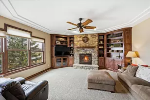 10827 Jersey Dr N, Brooklyn Park, MN 55445 - Photo 17