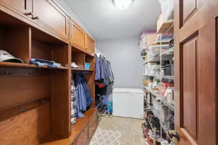 10827 Jersey Dr N, Brooklyn Park, MN 55445 - Photo 21