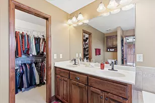 10827 Jersey Dr N, Brooklyn Park, MN 55445 - Photo 27