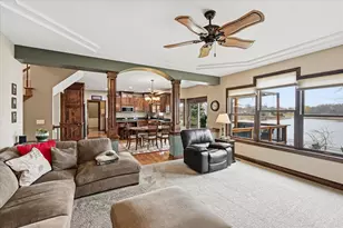 10827 Jersey Dr N, Brooklyn Park, MN 55445 - Photo 15