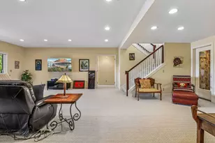 9226 Breckenridge Ln, Eden Prairie, MN 55347 - Photo 53