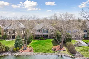 9226 Breckenridge Ln, Eden Prairie, MN 55347 - Photo 7