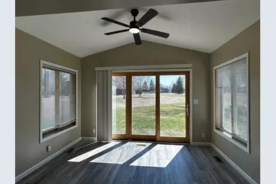 901 W Main Street, Belle Plaine, MN 56011 - Photo 3