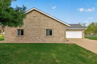 901 W Main Street, Belle Plaine, MN 56011 - Photo 21