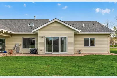 901 W Main Street, Belle Plaine, MN 56011 - Photo 23