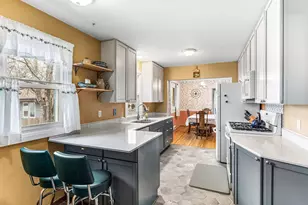 1812 Sunny Slope Ln, Saint Paul, MN 55116 - Photo 9