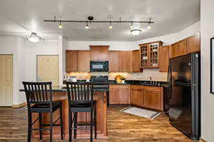 4132 Vernon Ave S, Saint Louis Park, MN 55416 - Photo 3
