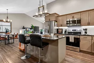 4881 Field Crest Ln, Eau Claire, WI 54701 - Photo 3