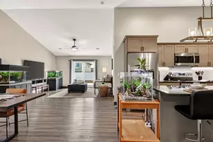 4881 Field Crest Ln, Eau Claire, WI 54701 - Photo 7