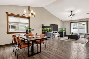 4881 Field Crest Ln, Eau Claire, WI 54701 - Photo 9