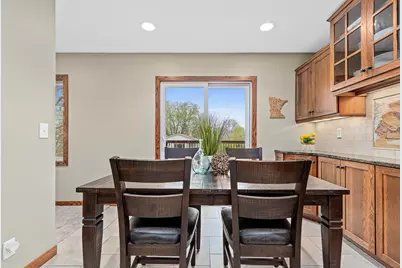 10408 Wyoming Avenue S, Bloomington, MN 55438 - Photo 13