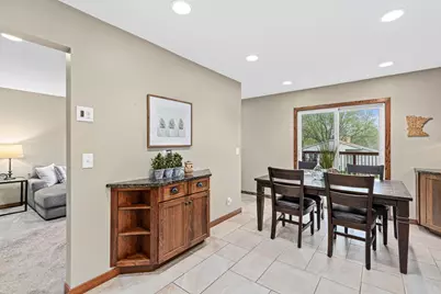 10408 Wyoming Avenue S, Bloomington, MN 55438 - Photo 15