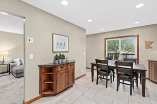 10408 Wyoming Ave S, Bloomington, MN 55438 - Photo 15