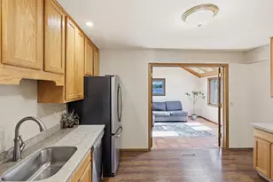 7351 Walnut Ct, Eden Prairie, MN 55346 - Photo 7