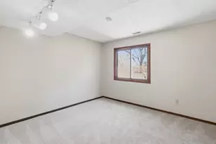 7351 Walnut Ct, Eden Prairie, MN 55346 - Photo 25