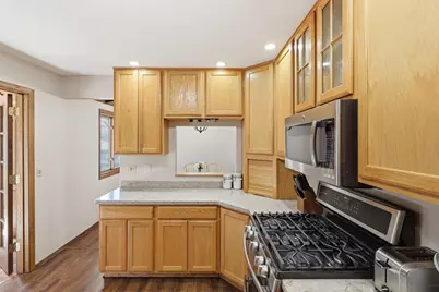 7351 Walnut Court, Eden Prairie, MN 55346 - Photo 9