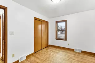 1217 Cook Ave E, Saint Paul, MN 55106 - Photo 11