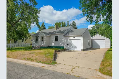 525 3rd St SE, Perham, MN 56573 - Photo 1