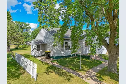 525 3rd St SE, Perham, MN 56573 - Photo 3