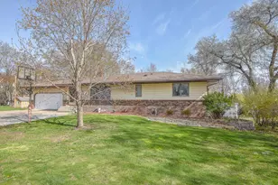 753 12th St S, Sauk Rapids, MN 56379 - Photo 1
