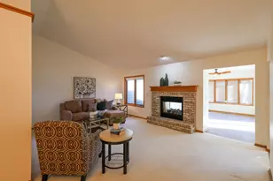 611 Cherrywood Ct, Red Wing, MN 55066 - Photo 13