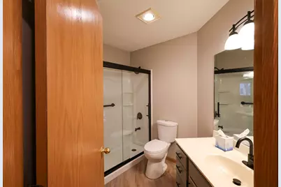 611 Cherrywood Court, Red Wing, MN 55066 - Photo 11