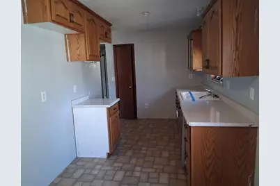 803 11 1/2 Avenue SE, Willmar, MN 56201 - Photo 5