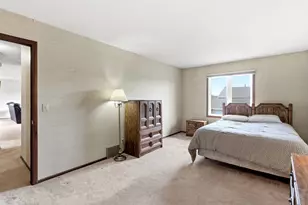 8361 W 100th St, Bloomington, MN 55438 - Photo 15