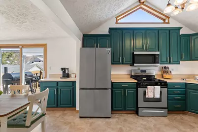 1026 Churchill Street, Saint Paul, MN 55103 - Photo 9