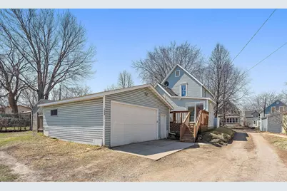 1026 Churchill Street, Saint Paul, MN 55103 - Photo 23