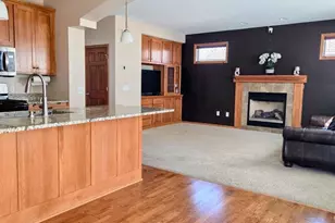 10545 Noble Cir N, Brooklyn Park, MN 55443 - Photo 3