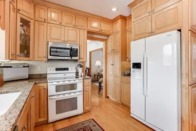 8161 Shadyview Lane N, Maple Grove, MN 55311 - Photo 3