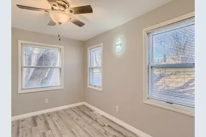 480 Roselawn Avenue E, Maplewood, MN 55117 - Photo 3