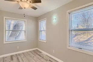 480 Roselawn Ave E, Maplewood, MN 55117 - Photo 3