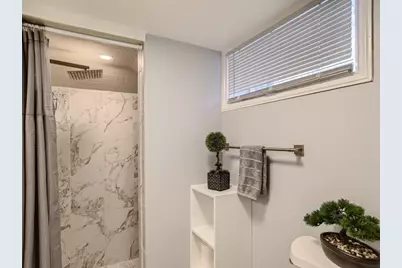 480 Roselawn Avenue E, Maplewood, MN 55117 - Photo 11