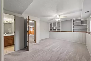 8381 Knollwood Dr, Mounds View, MN 55112 - Photo 19