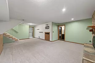 8381 Knollwood Dr, Mounds View, MN 55112 - Photo 15