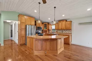 8381 Knollwood Dr, Mounds View, MN 55112 - Photo 3