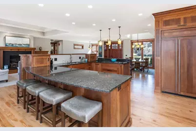 1912 Linner Woods Court, Wayzata, MN 55391 - Photo 15