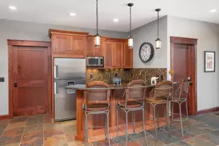 1912 Linner Woods Ct, Wayzata, MN 55391 - Photo 35