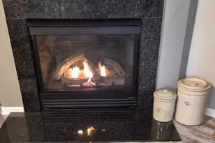 1240 County Rd D E, Maplewood, MN 55109 - Photo 7