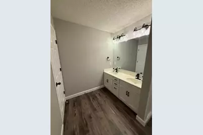 1240 County Road D E #15, Maplewood, MN 55109 - Photo 13