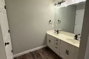 1240 County Rd D E, Maplewood, MN 55109 - Photo 11