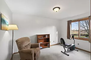 7036 Jocelyn Alcove S, Cottage Grove, MN 55016 - Photo 9