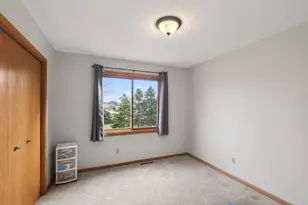 7036 Jocelyn Alcove S, Cottage Grove, MN 55016 - Photo 11