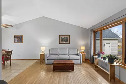 7036 Jocelyn Alcove S, Cottage Grove, MN 55016 - Photo 3