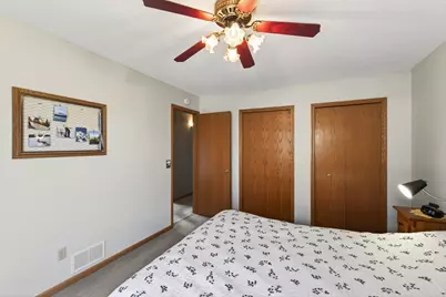 7036 Jocelyn Alcove S, Cottage Grove, MN 55016 - Photo 13