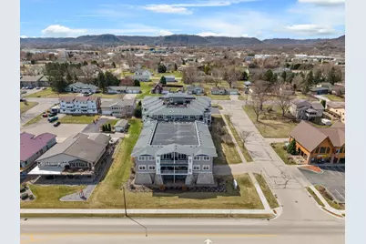 1215 N Lakeshore Drive #205, Lake City, MN 55041 - Photo 3