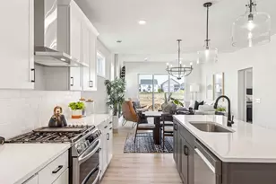 10930 37th St N, Lake Elmo, MN 55042 - Photo 21